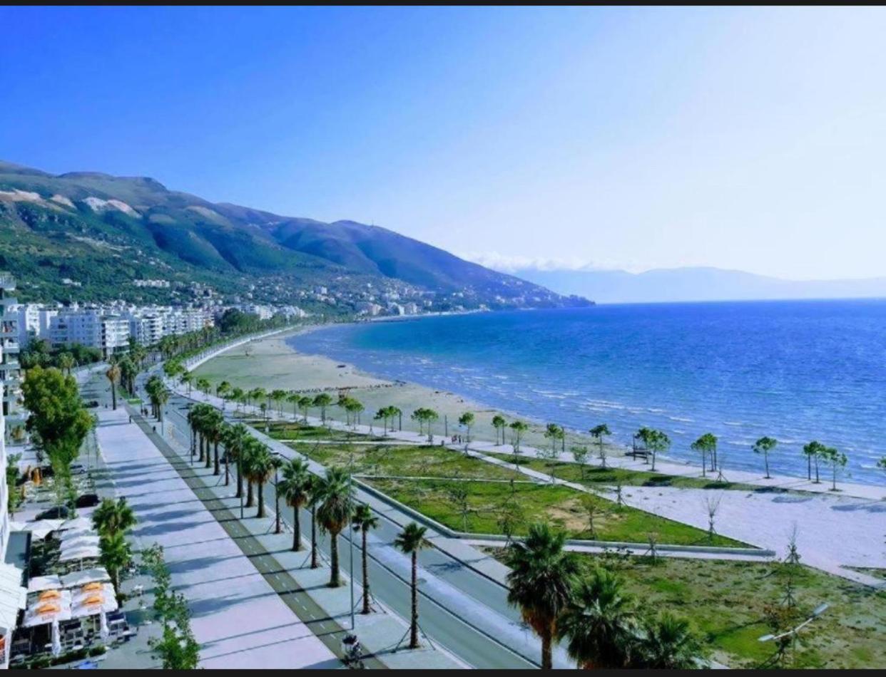 Aleks Lungo Mare 公寓